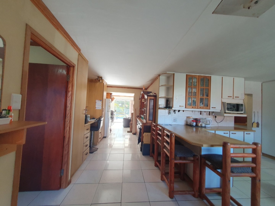 6 Bedroom Property for Sale in Hersham Western Cape